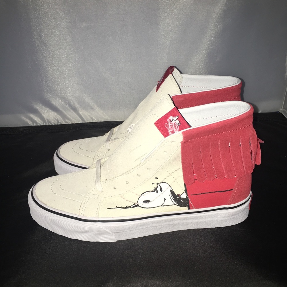 New Vans Peanuts Dog House High Top Sneakers